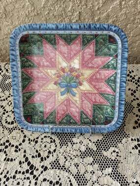 The Bradford Exchange Cherished Traditions The Star Plate by Mary Ann Lasher